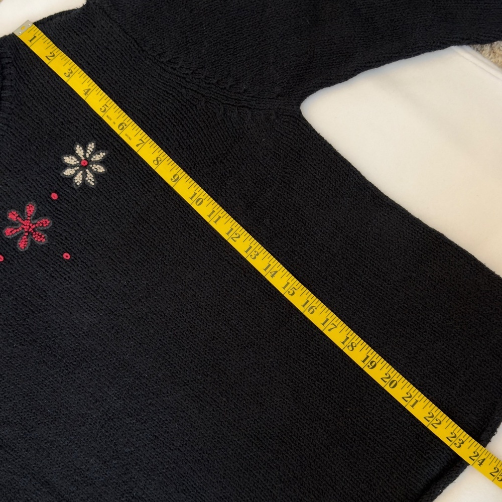 Vintage Woolrich Sweater Womens M Black Floral Embroidered Rolled Collar Cottage - Picture 11 of 11